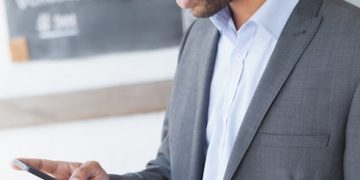 Melhores Apps para Aprender Inglês e Impulsionar sua Carreira em 6 Meses - Cover Image
