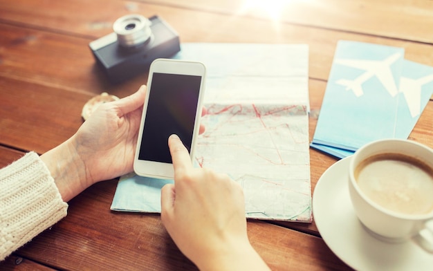A calendar app showing flight prices for different dates. The prices fluctuate depending on the day, highlighting the importance of flexibility in travel dates.